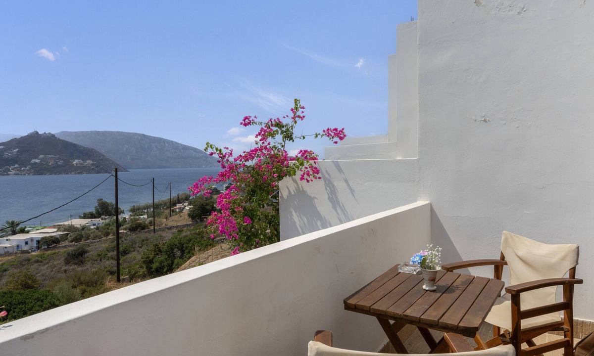 Telendos Bed & Breakfast | Bed and Breakfast 'No 5' with Sea View, Wi-Fi and Air Conditioning