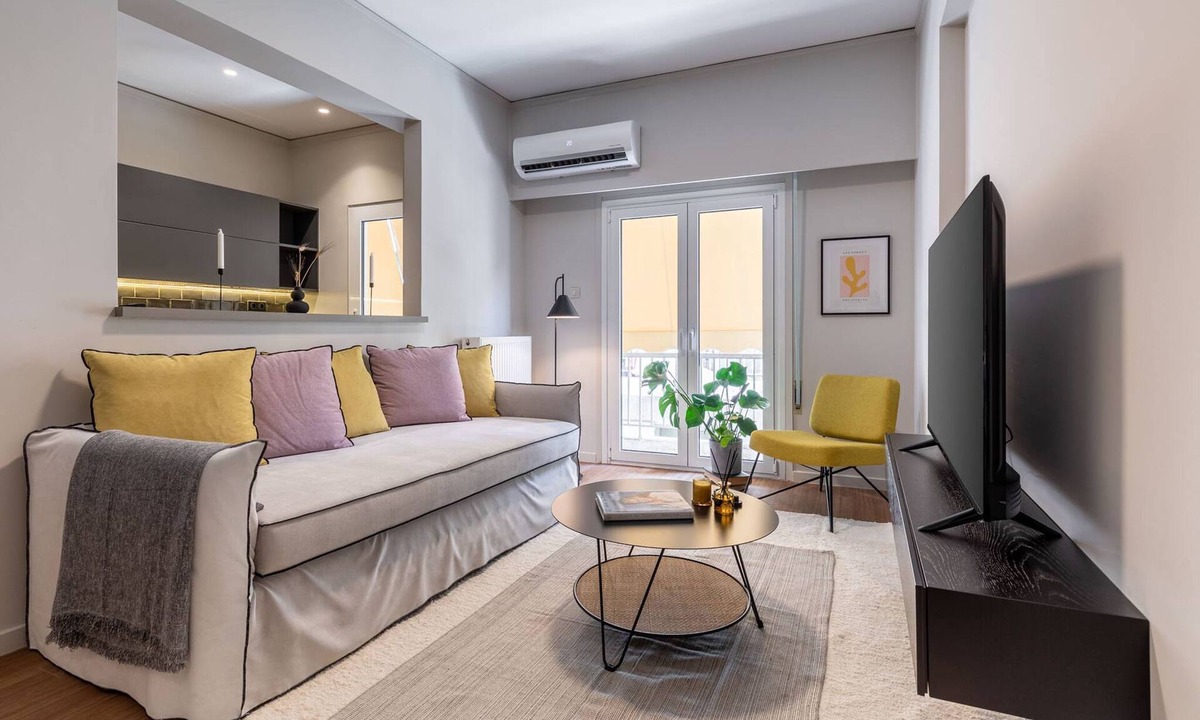 Kypseli Apartment | Beehive 1A in Athens