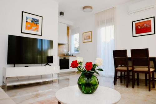 Baosici Apartment | Bellavista Garden