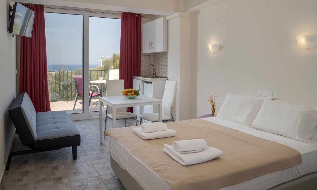 Hersonissos Centre House | Bellino Apartments - Adults Only