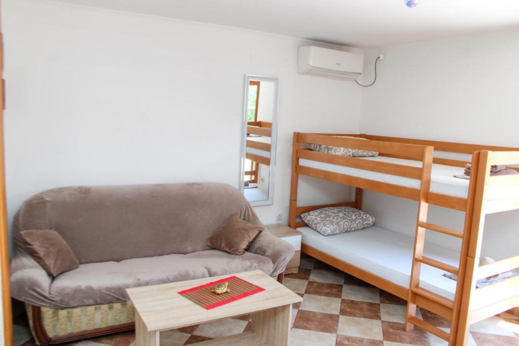 Kamenari Apartment | Bellora Studio House