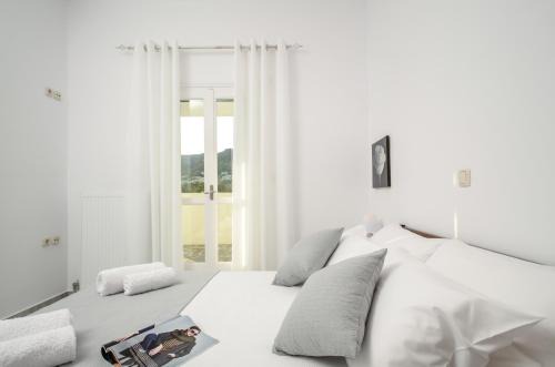 Naxos Apartment | Bernie House