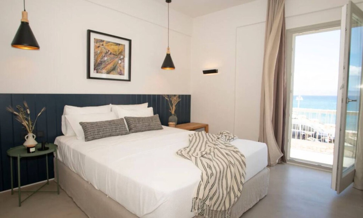 Piso Livadi House | BH968 - C- Suite Paros