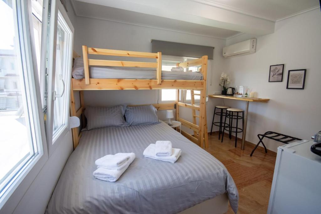 Papagou-Holargos Apartment | Birdhouse Apartment Athens