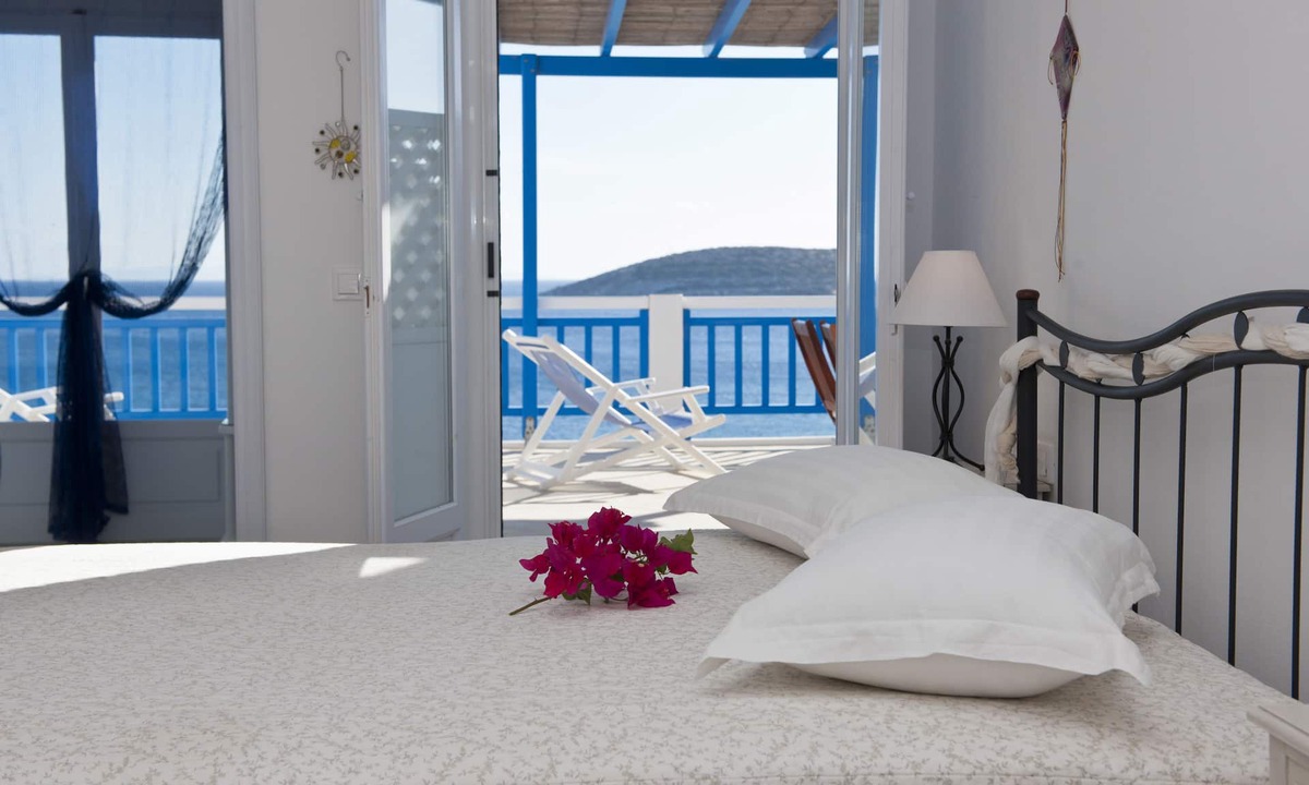 Antiparos House | Blue Dolphin Antiparos Villas and Suites