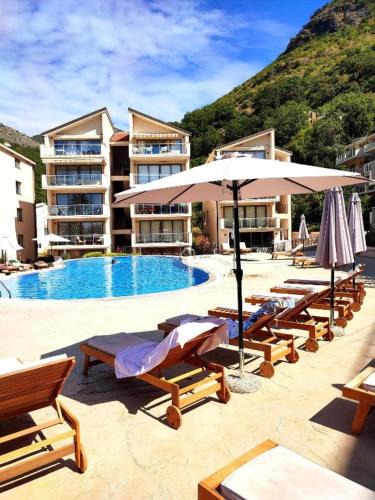 Przno Apartment | Blue Horizon Apartment Lena