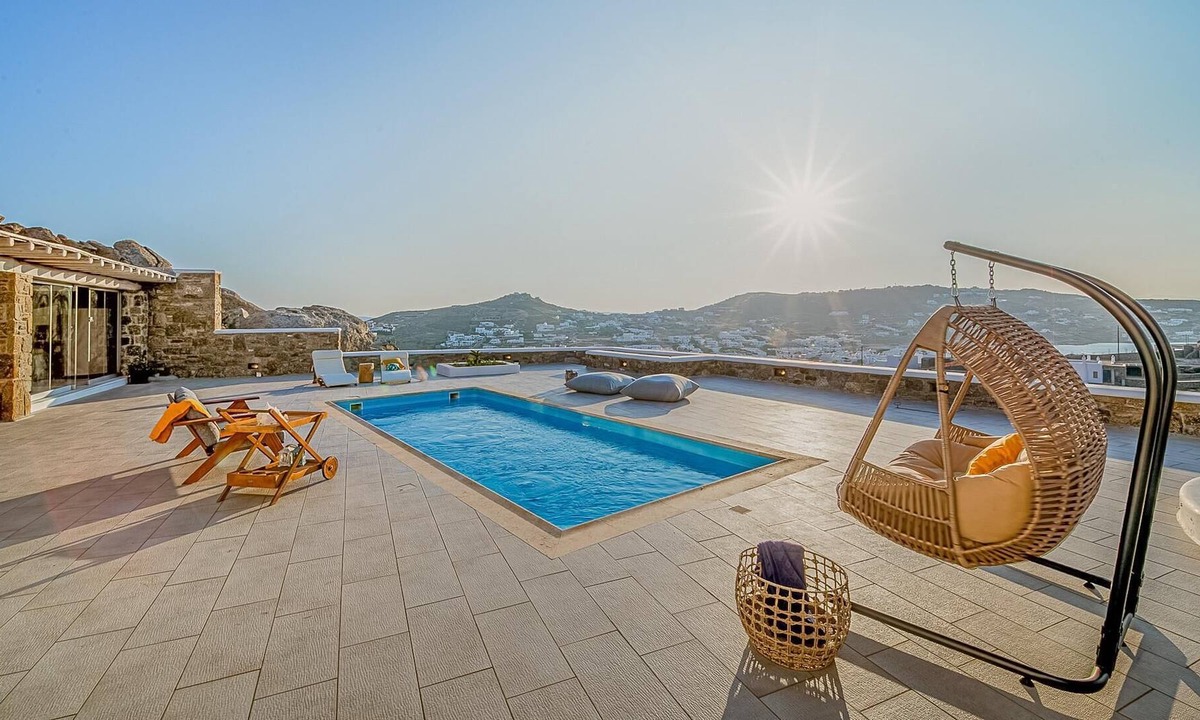 Psarou Villa | Blue Pearl Dreamy 4BR Villa by the Sea