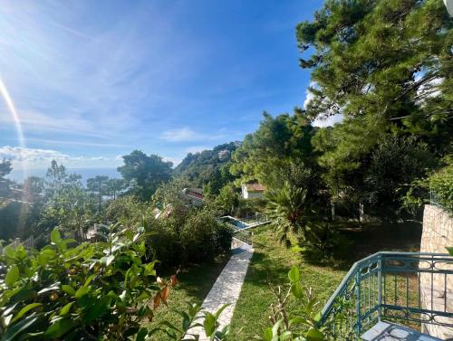 Susanj Villa | Blue Sky Villa