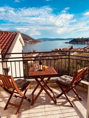 Kamenari Apartment | Boka Vista Sea View & Swimming pool
