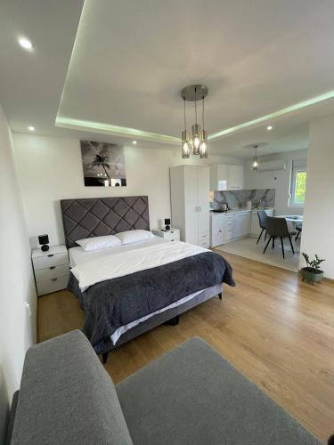 Mahala House | Boskovic Apartments