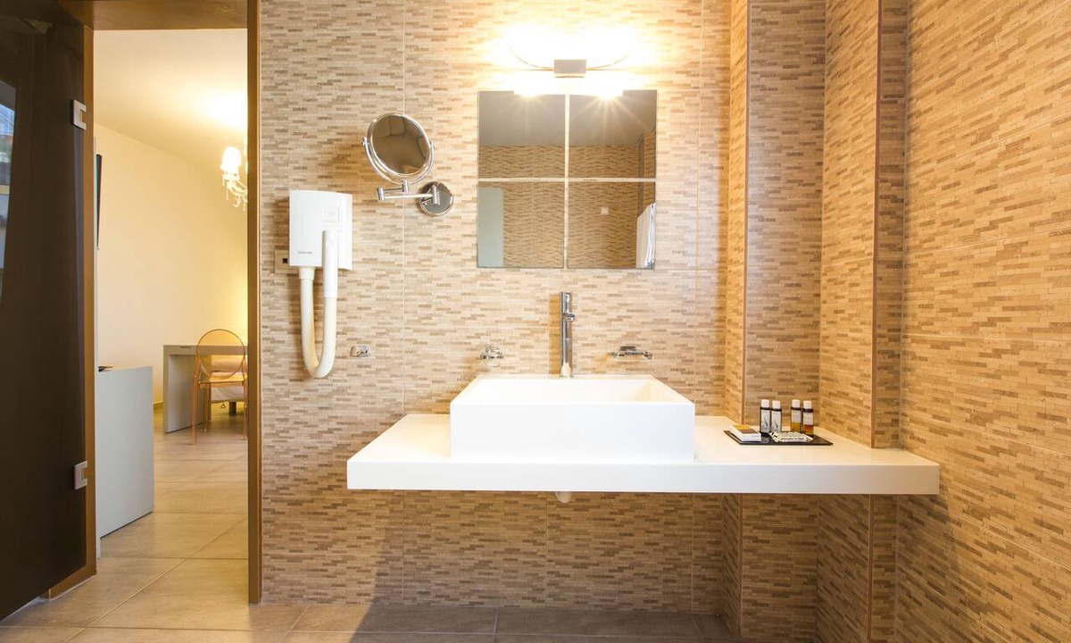 Skiathos Town Hotel | Bourtzi Hotel