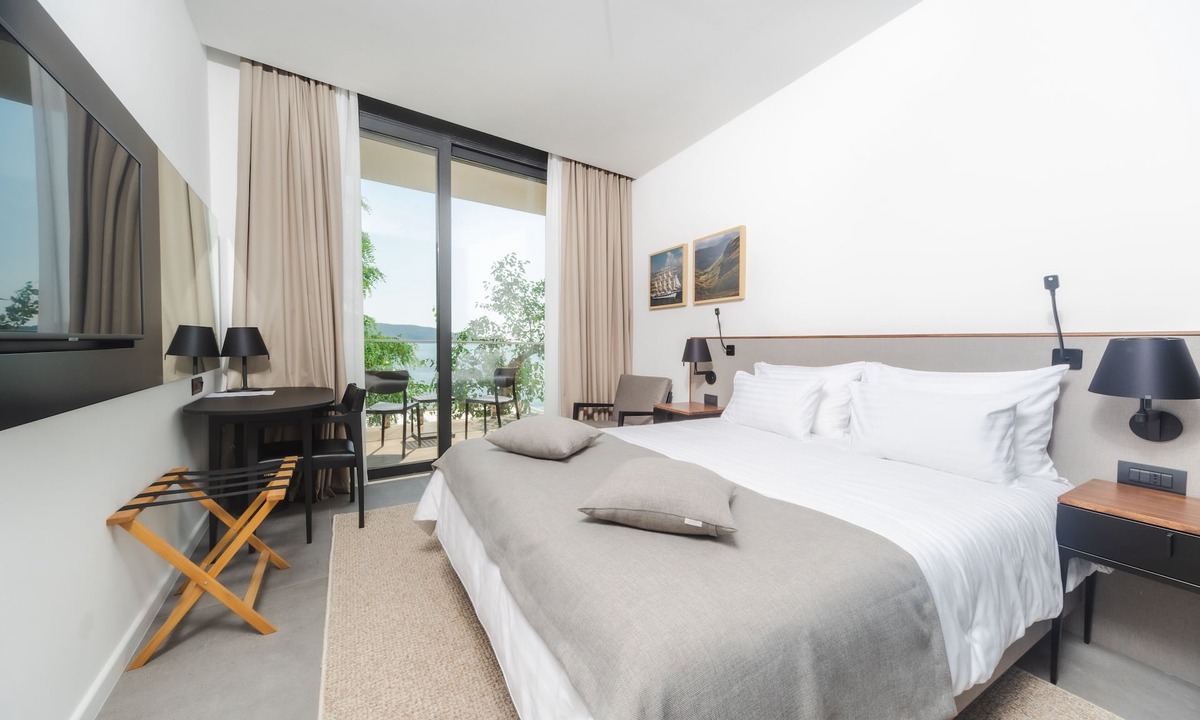 Rafajlovici Hotel | Boutique Hotel Shell