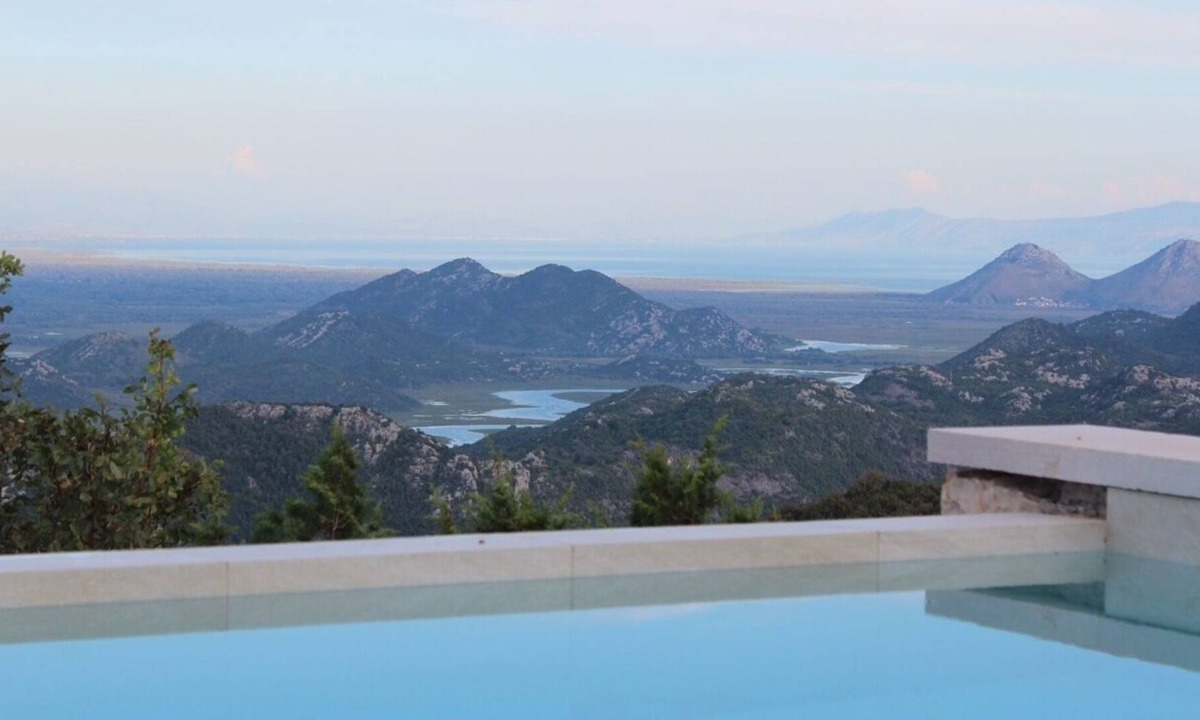 Karuc House | Breathtaking villa surrounded by Lake Scutari Natural Park (Skadar)