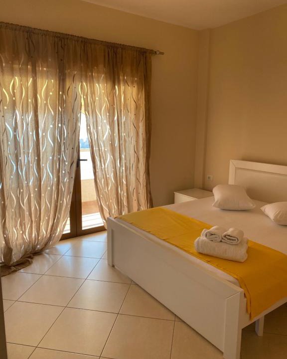 Qafe e Gjashtes Apartment | Brunas seaview apartament