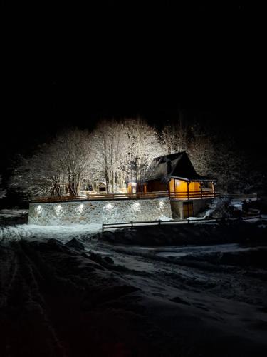 Cetinje House | Brvnara Lovcenski Mir