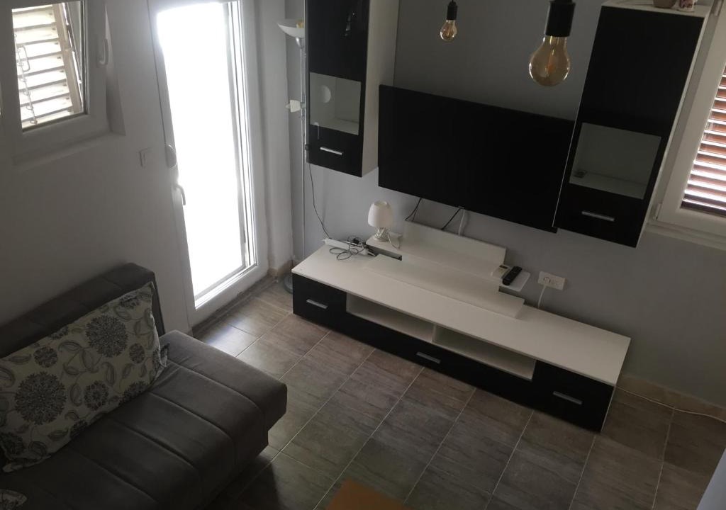 Bijeli do Apartment | Budva - Quiet little apartment