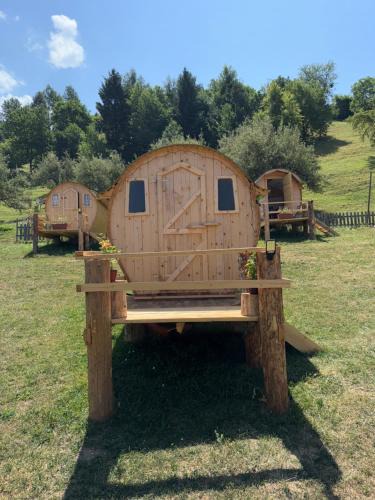 Plav Resort | Bungalovi Redžo