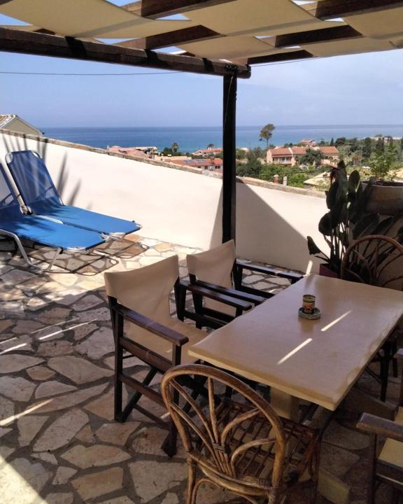 Agios Gordios House | Bungalow nefeli