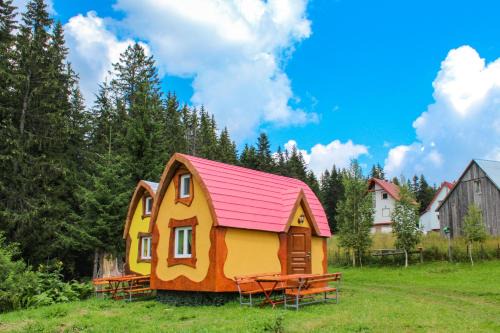 Pitomine House | Bungalows Fairy tale