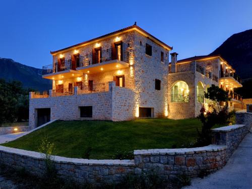 Poulithra Hotel | Byzantinon Hotel