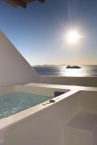 Tourlos Apartment | Calistus Mykonos