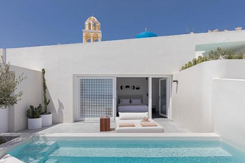 Oia Hotel | Canaves Oia Suites - Small Luxury Hotels of the World