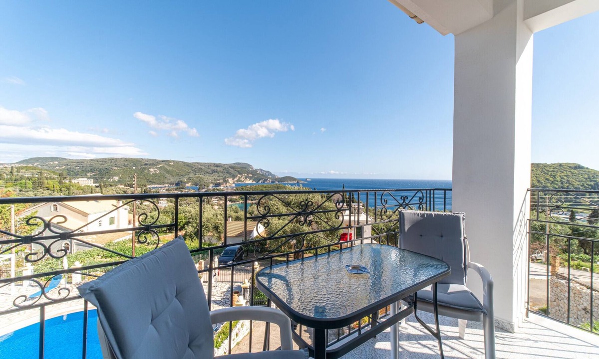 Lakones Apartment | “Captain Spiros Studios” with Sea View, Balcony, Air Conditioning & Wi-Fi