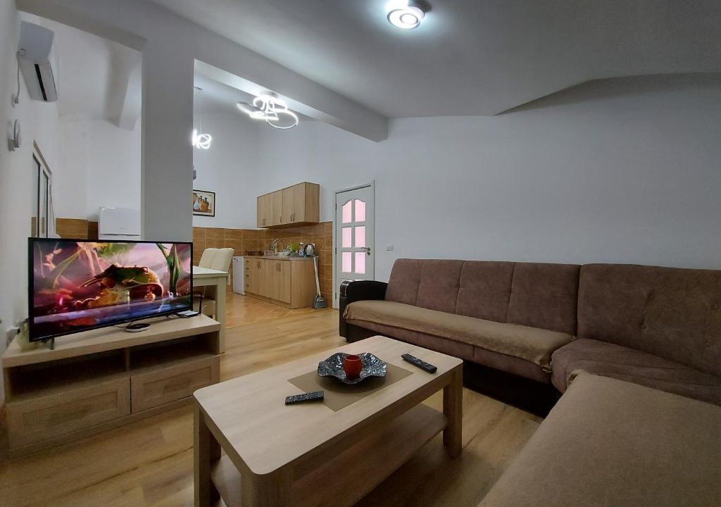 Zeljeznica House | Cardonem