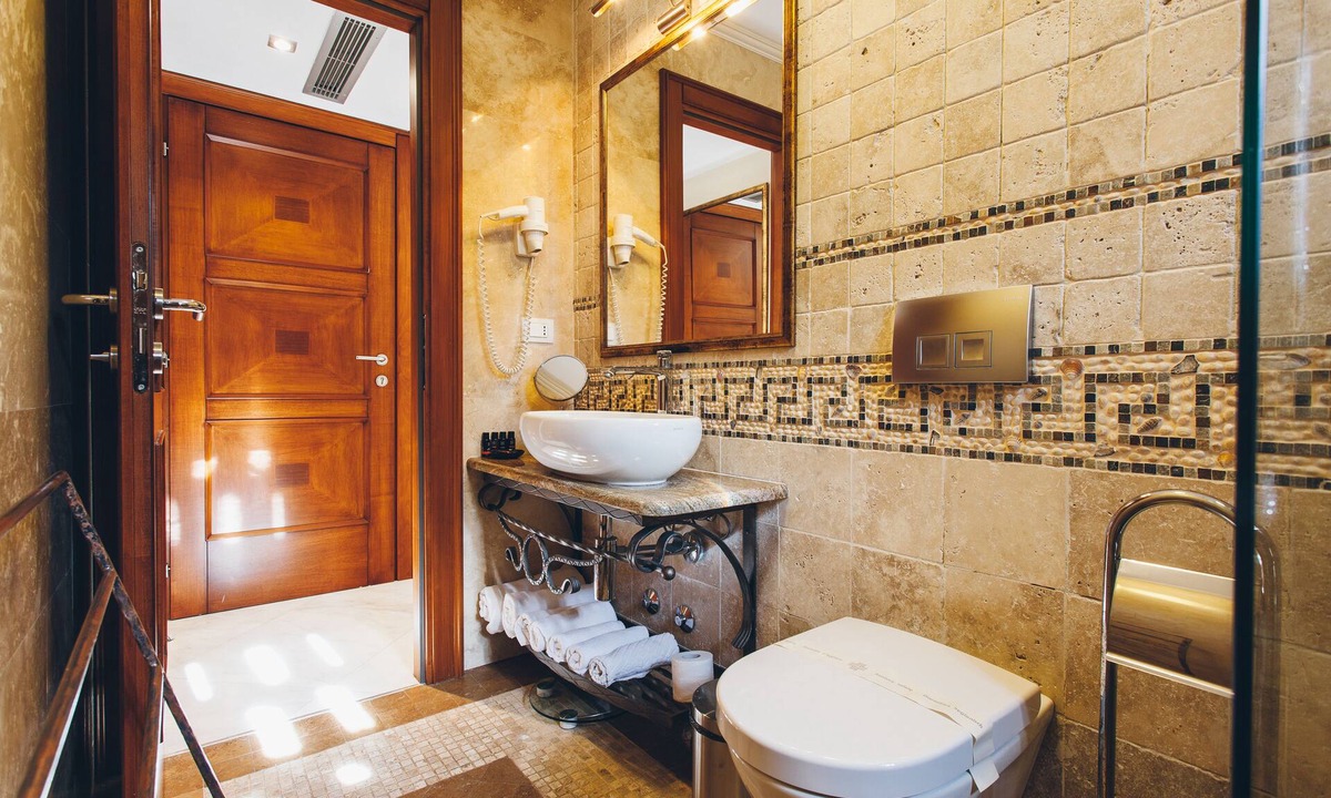 Tivat Hotel | Carrubba