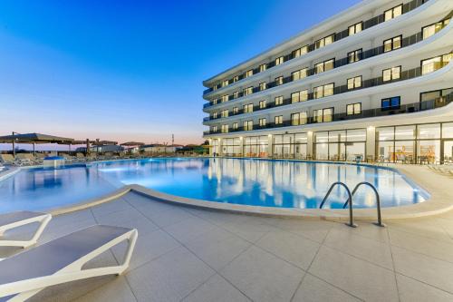Dobra Voda Hotel | Casa Costa
