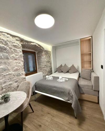 Kotor Old Town Apartment | Casa Del Sol Pietra Kotor