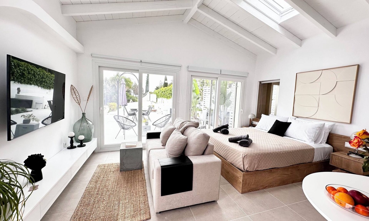 Spartylas Villa | Casa Noi - One bedroom villa with Jacuzzi and Pool