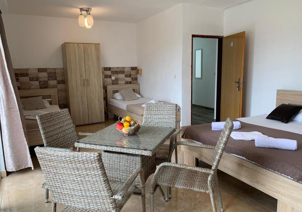 Gjerana House | CekajPlace