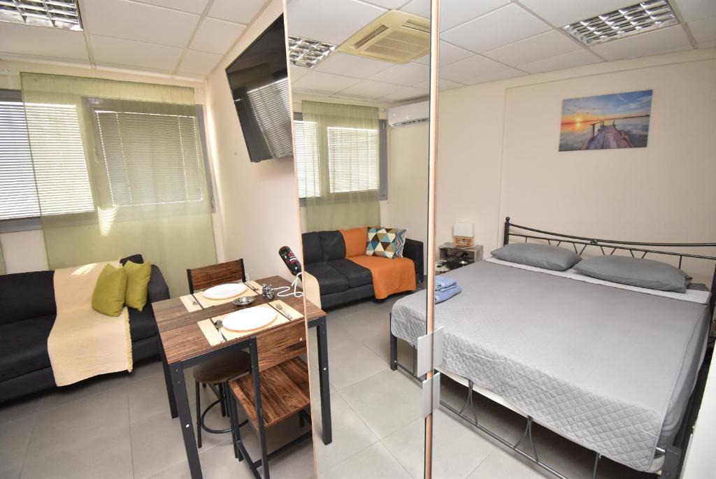 Vardaris Apartment | CenterCity3-ApartmentThessaloniki