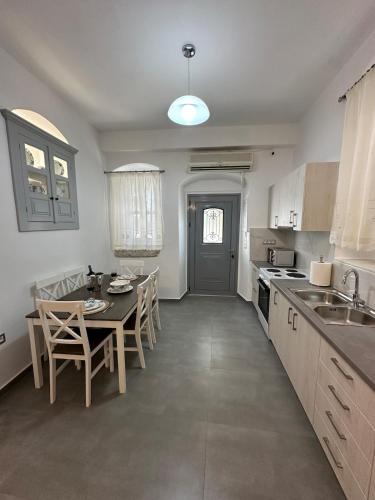 Aperathos Apartment | Central & Cozy of Apeiranthos