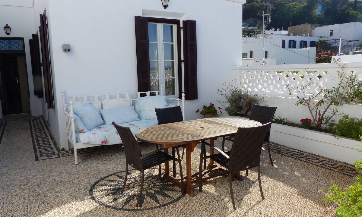 Lindos Villa | Central Lindos village house.