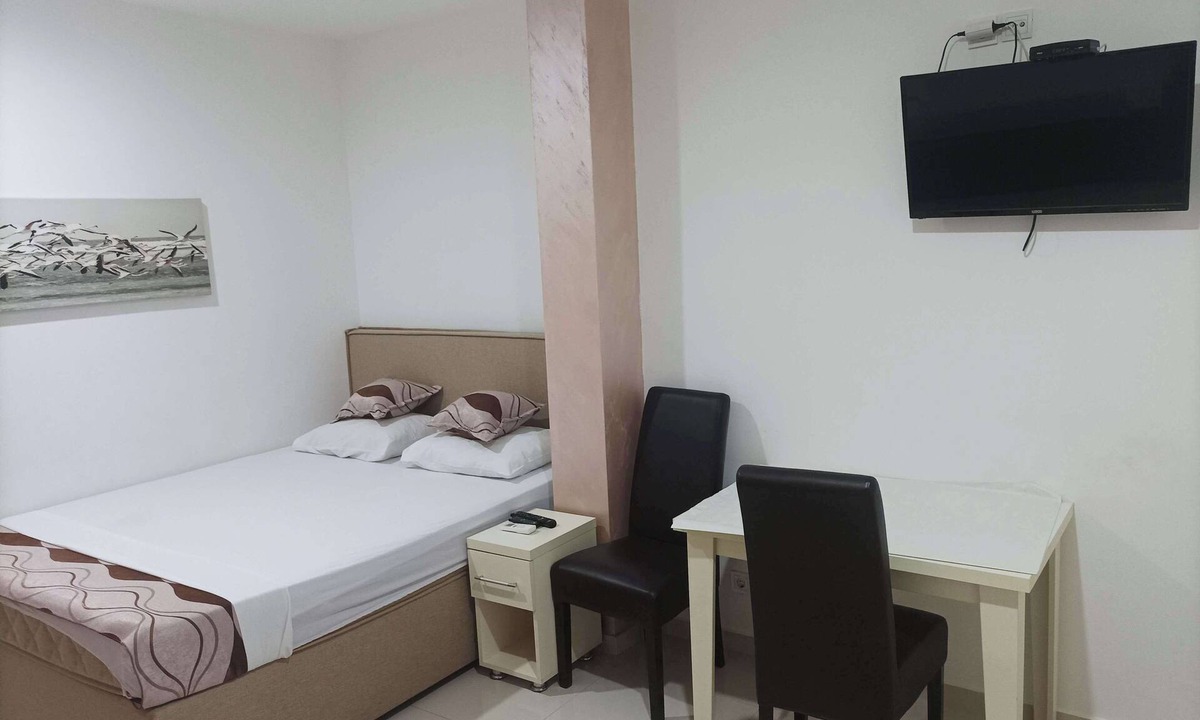 Velji Vinogradi Apartment | Charming 1-bedroom apartment with WiFi and AC in lovely Budva