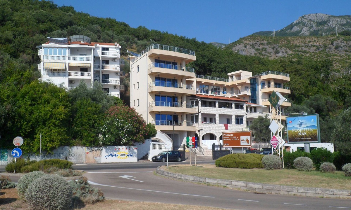 Przno Apartment | Charming family Apt with sea view and quick acces to beaches