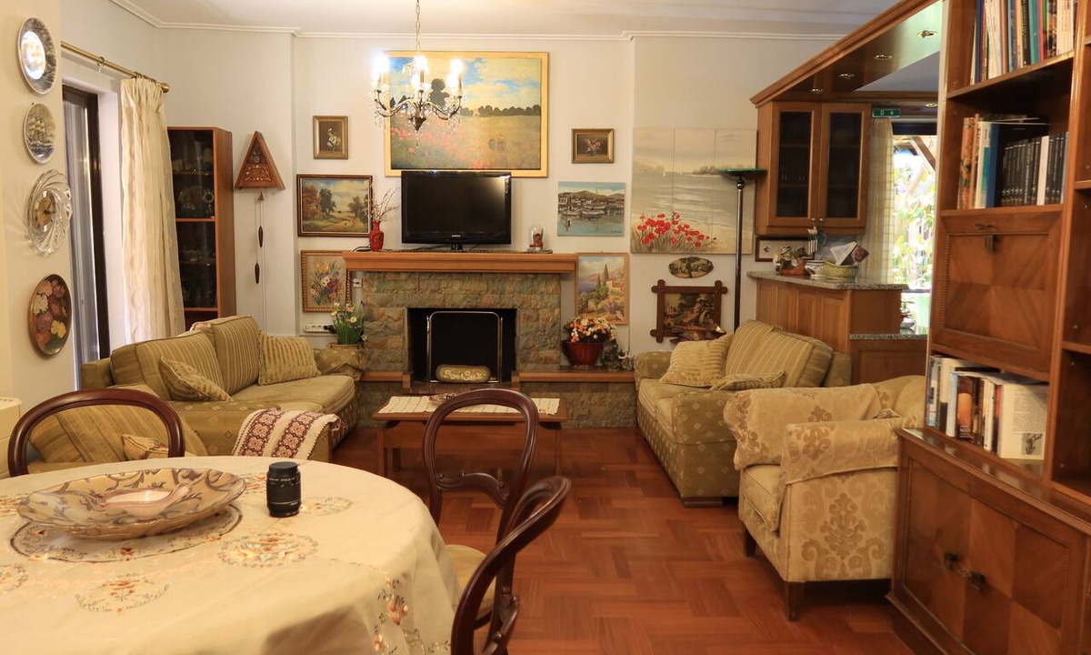 Glyfada Apartment | Charming Glyfada Family Appartment close to the Beach & City center | Quiet Area