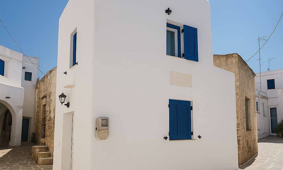 Lefkes Apartment | Charming White House Retreat with Balcony in Paros Lefkes