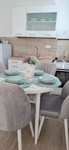 Mahala Apartment | Cherry Garden Apartment