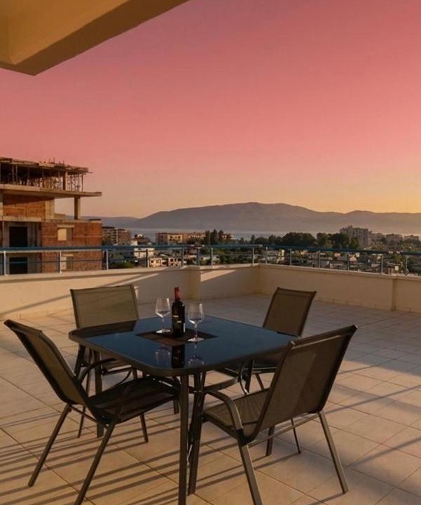 Vlore Apartment | Chic Apartament Free Parking