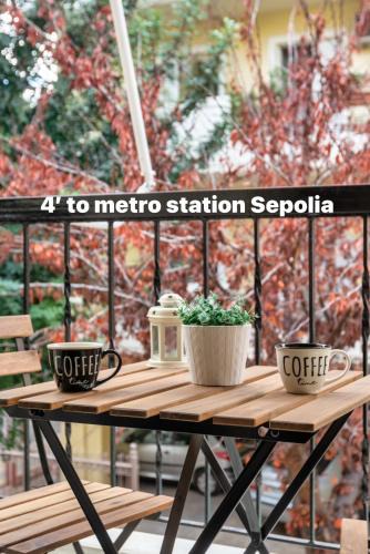 Athens Apartment | City Break Apartment 4' to Metro