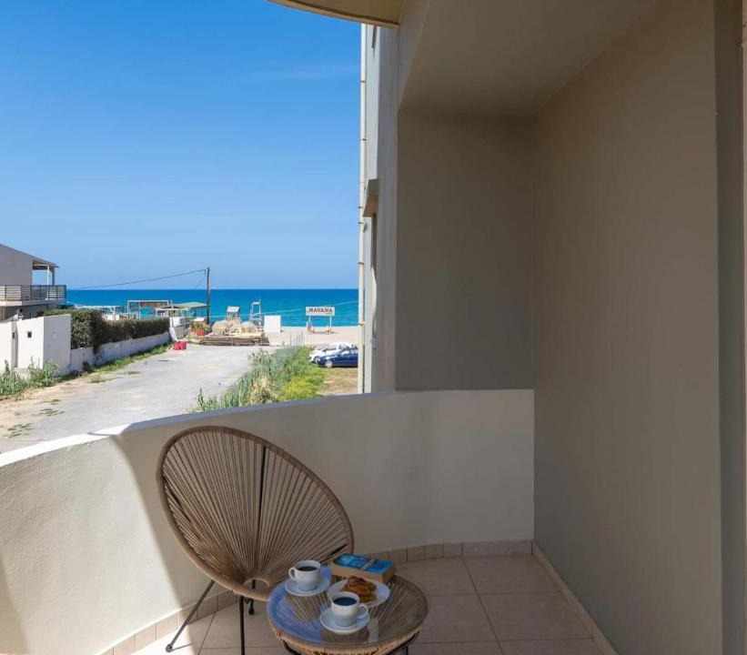 Gazi Apartment | Coastal Key 9
