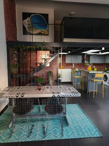 Karditsa Apartment | ColoR Living - loft & yard