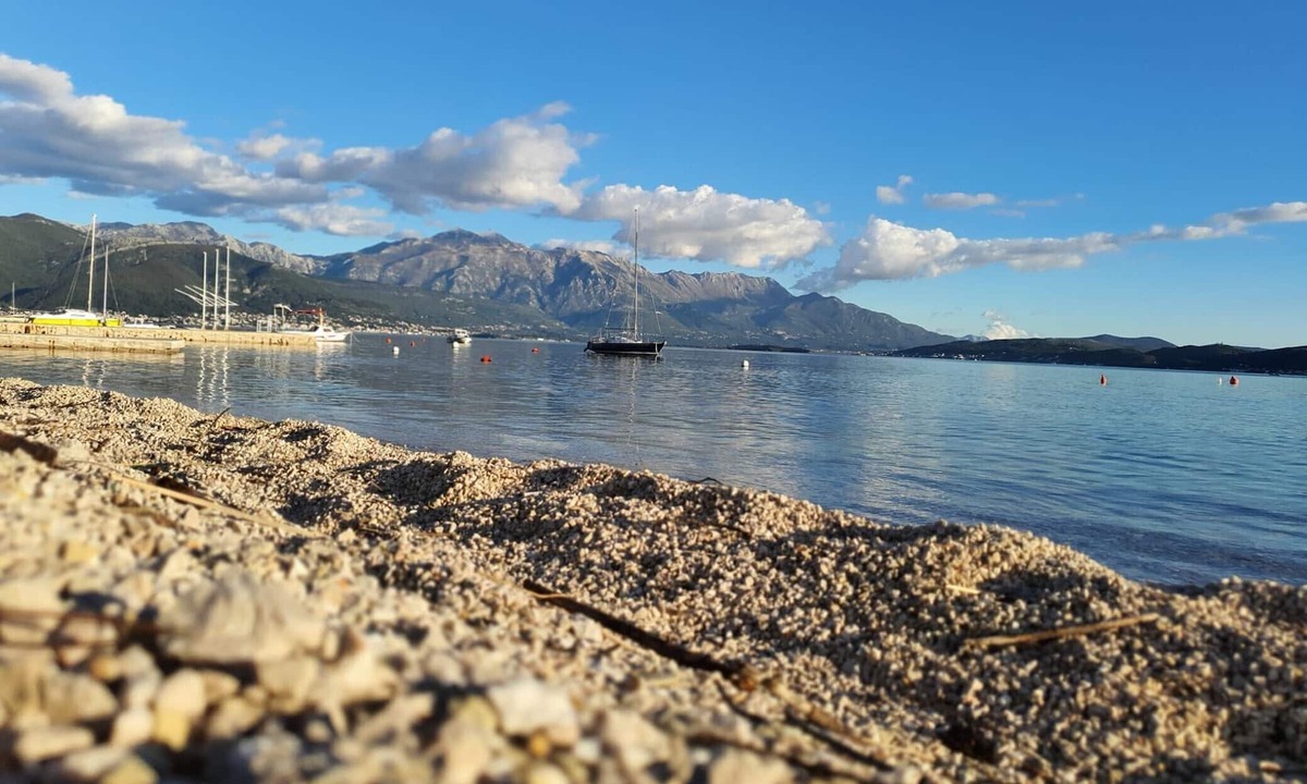 Baosici House | Comfort Accommodation Baošići Montenegro-Double Room with Balcony and Sea View 3