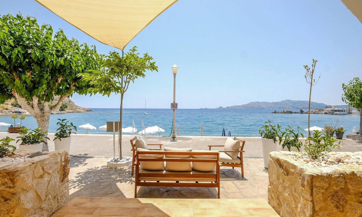 Haraki House | Comfortable holiday home with terrace