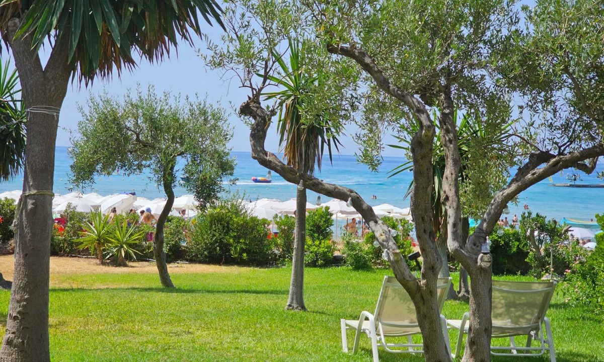 Glyfada Apartment | Corfu Glyfada Menigos Resort 5-8
