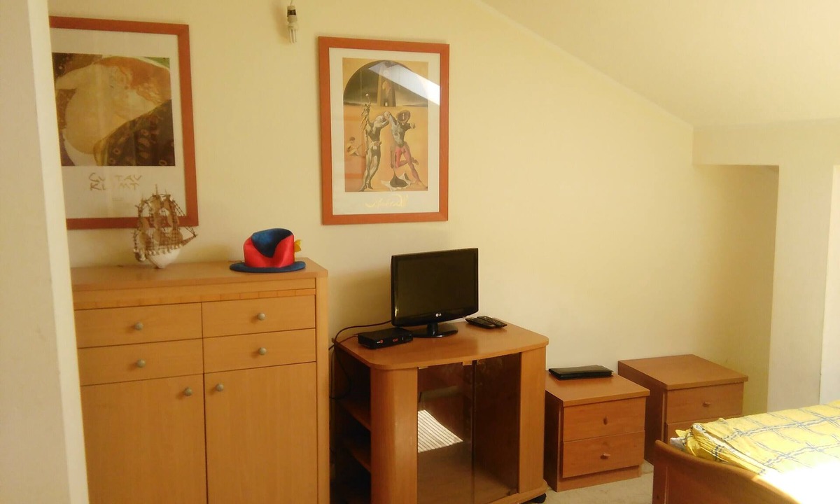 Budva Apartment | Cosy quiet apartment near the beach in the heart of Budva
