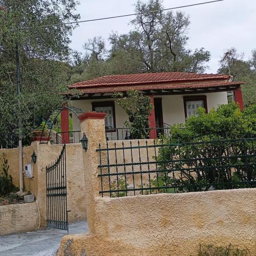 Glyfada Apartment | Cottage near the beach
